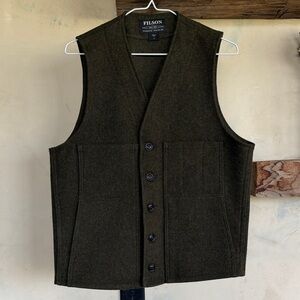 Filson Men's Mackinaw Wool Vest